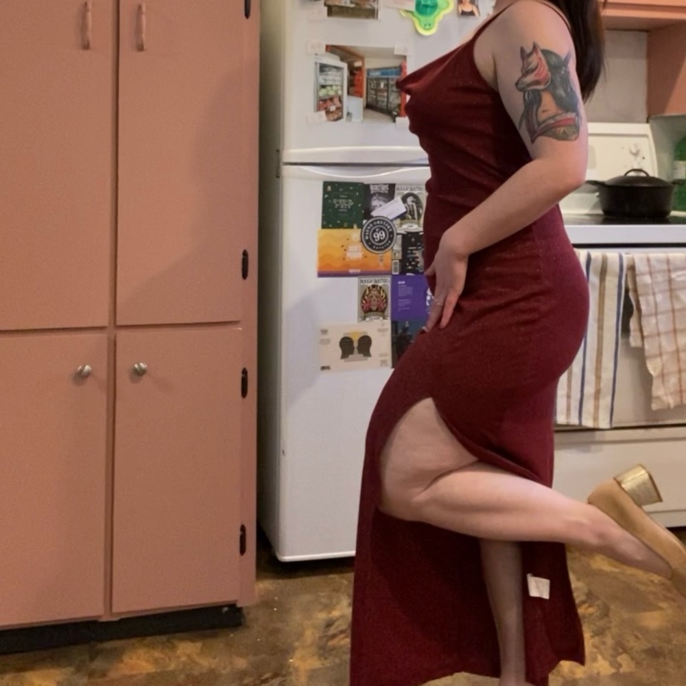 💕 Red Sparkle Bodycon Maxi Dress with Sexy Slit